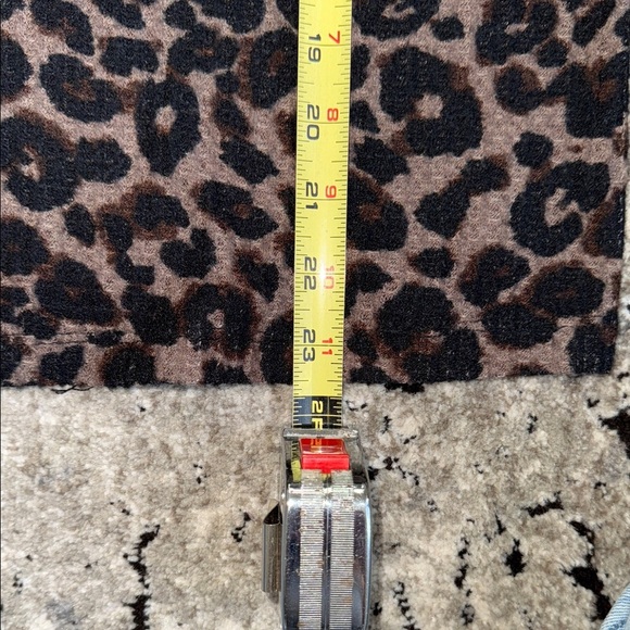 Sanctuary Leopard Print Scooped Sweater - Picture 9 of 9